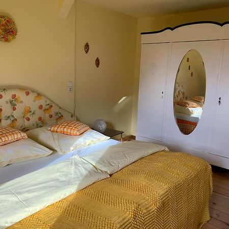 Vierseitenhof Hasenfelde - Ferienwohnung Feldblick Steinhofel Eksteriør billede